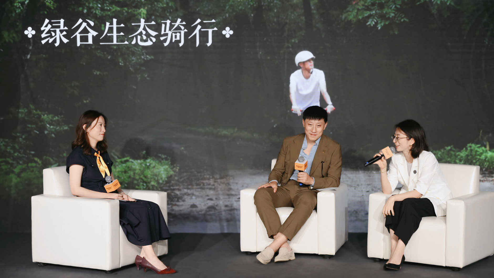 德国马牌中国区市场总监黄灏女士在发布会上作分享